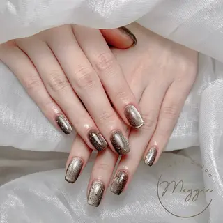 ネイル Maggie Nail🦩のネイルデザイン