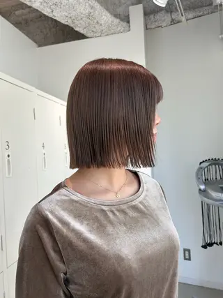 ショート カラー EIGHT mana 海外グレージュ🥥のヘアスタイル