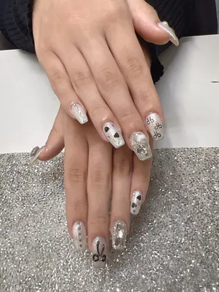 ネイル Guarendo錦糸町店所属・ガレンドウ 白澤 愛子のネイルデザイン