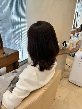 ミディアム レイヤーカット/ 透明感カラー/カナのヘアスタイル