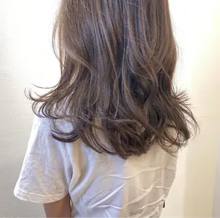 セミロング カラー パーマ ヘアアレンジ メンズ キッズ ネイル マツエク・マツパ モリモト サナのヘアスタイル