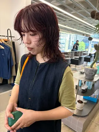 ミディアム カラー 似合わせカット レイヤーボブウルフのヘアスタイル