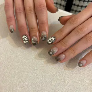 ミディアム nanami 🐣のネイルデザイン