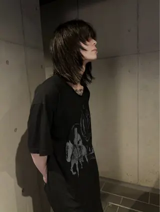 ミディアム だいち/ブリーチ/ レイヤーカットのヘアスタイル