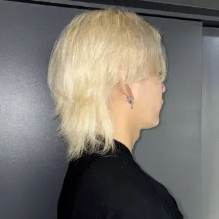 カラー メンズ ★デザインカラー ハイトーン ももか★のヘアスタイル