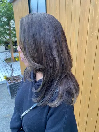 カラー 安藤 沙英のヘアスタイル