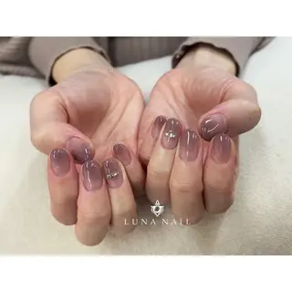 ネイル アトリエ　ミモザ所属・いまむら あかりのネイルデザイン