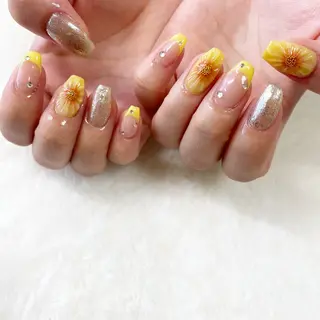 ネイル Laki nailのネイルデザイン