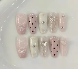 ネイル D-BEAUTY Nailsalonのネイルデザイン