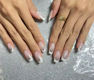 ネイル VIERU 🌈🎀💖のネイルデザイン