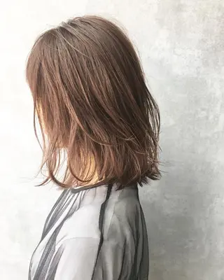 ミディアム カラー レイヤーカット BLend 渋谷のヘアスタイル