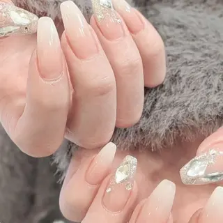 ネイル Fiore nail🪽✨のネイルデザイン