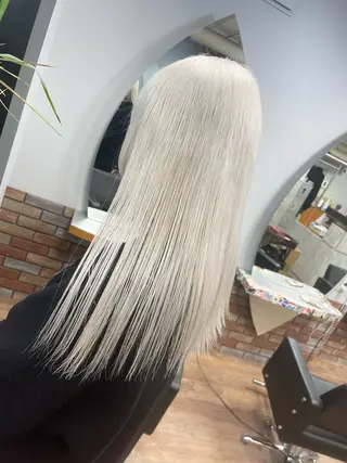 ロング ブリーチ BAM BIのヘアスタイル