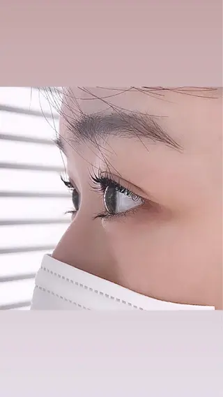 マツエク・マツパ 曲がる縮毛矯正 LIBER 　岩名のヘアスタイル