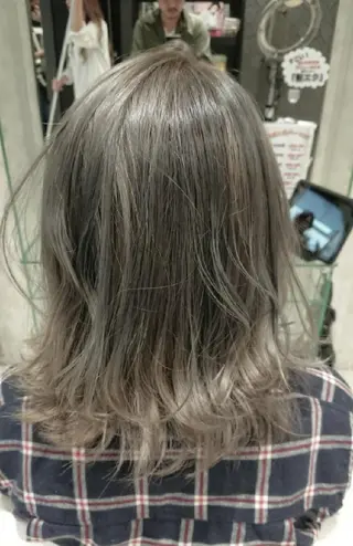 ショート カラー ヘアアレンジ 秋山 幸太のヘアスタイル