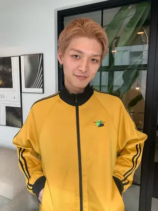 カラー ベージュ/ダブルカラ ー/新潟駅/青柳萌果のヘアスタイル