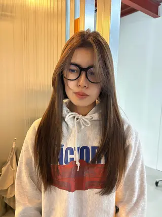 ロング 浦野 未来のヘアスタイル