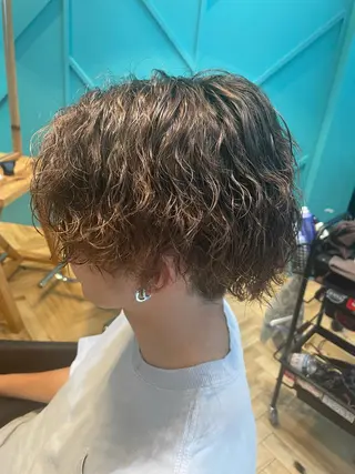 ショート パーマ 🌈艶カラー× メンズパーマ永埜🌈のヘアスタイル