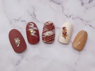 ネイル AYA Reginaのネイルデザイン