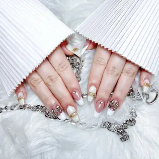 ネイル Ugirl Nail Pinpin🤍のネイルデザイン