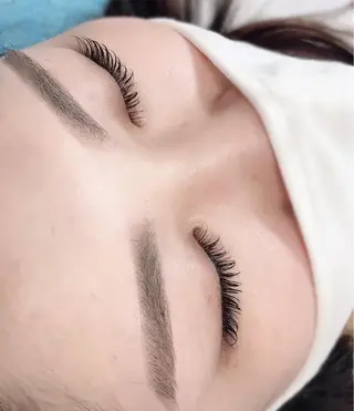 マツエク・マツパ alice tokyo 錦糸町店所属・alicetokyo 大城の眉毛・アイブロウイメージ