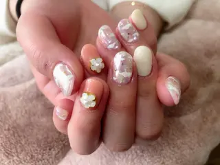 ネイル t. yoshizawaのネイルデザイン