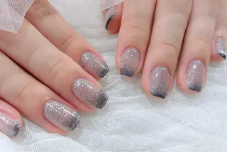 ネイル Zir nail 津田沼店所属・☁️ ゆい 🧸💛のネイルデザイン