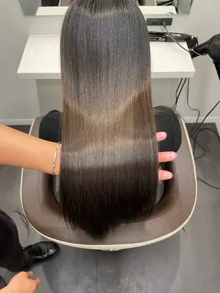 ロング パーマ、髪質改善 菊地美月のヘアスタイル