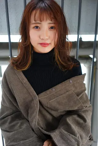 ミディアム カラー ハイトーン/レイヤー /ケアブリーチ石川治のヘアスタイル