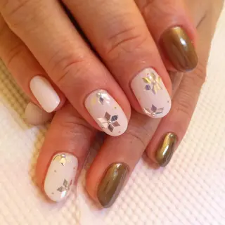 ネイル 髙城 亜紀のネイルデザイン