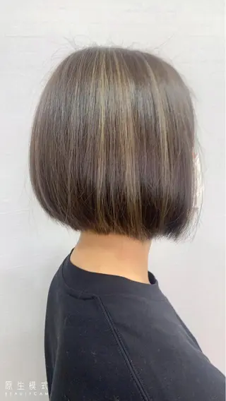 ショート カラー リルフェアリー 磐田店のヘアスタイル