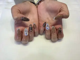 ネイル 💎🐰 saki. m 🐰💎のネイルデザイン