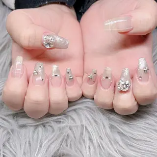 ネイル 個室ネイルサロンDolly  Girl〜ドーリーガール〜所属・DollyGirl KYOKOのネイルデザイン