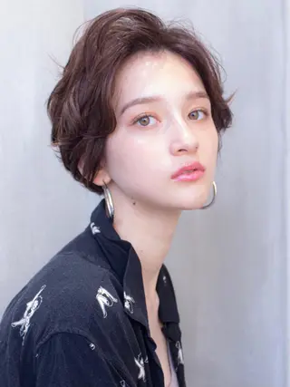 ショート カラー 🉐レイヤー/塩見 弘樹🉐渋谷のヘアスタイル