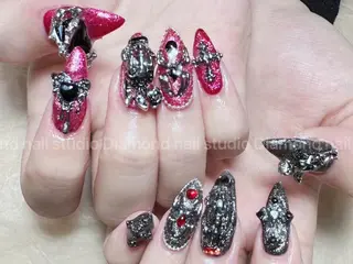 ミディアム DIAMOND 💦のネイルデザイン