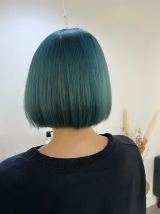 ショート カラー ケアブリーチ/ili 村上佳那多のヘアスタイル