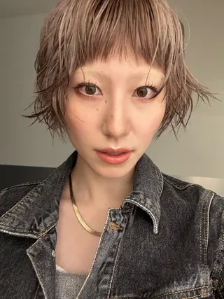 カラー 艶ブリーチ/表参道 ハイトーン /実乃梨のヘアスタイル