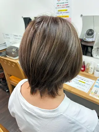 カラー ASAMI (カラーリスト)のヘアスタイル