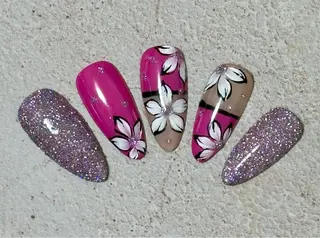 ネイル M.N_ nailのネイルデザイン