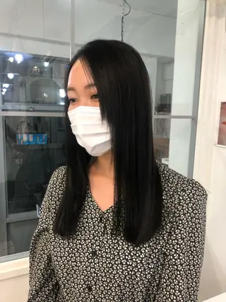 ロング HOLLY 髙橋ユウキのヘアスタイル