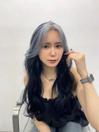 ロング 🖤韓国系🇰🇷カ ラー/kokona❕のヘアスタイル