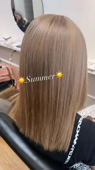 カラー イシイ ハルナ 🤍のヘアスタイル