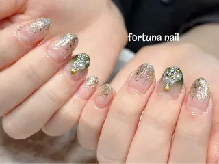 ネイル Nail •Head スパFortunaのネイルデザイン