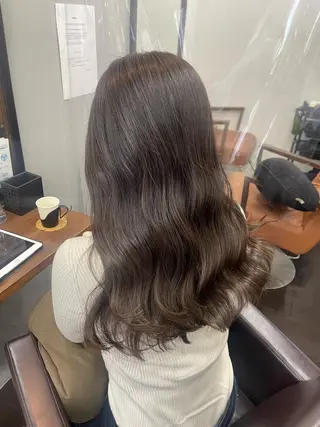 セミロング 難波 茜のヘアスタイル