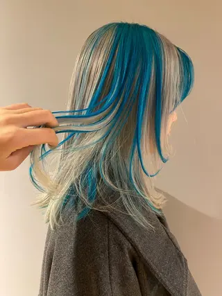 セミロング カラー minami ハイトーン/レイヤーのヘアスタイル