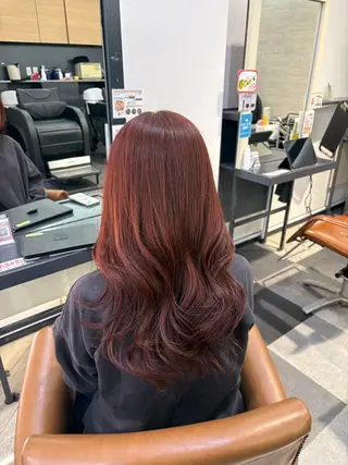 ロング カラー 浦﨑 笑美里のヘアスタイル