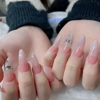 ネイル Queens みなみのネイルデザイン