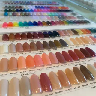 ネイル LULU LIMAのネイルデザイン