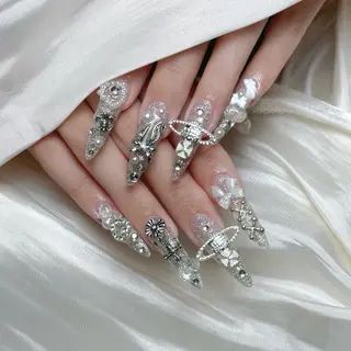 ネイル Maggie Nail🦩のネイルデザイン