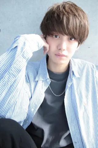 ショート パーマ 🩶透髪×モテ髪🩶 池袋SHE🏹🩶のヘアスタイル